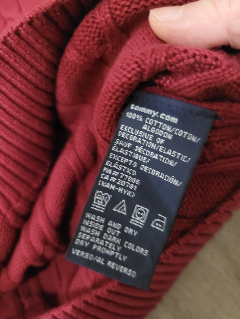 Vintage Tommy Hilfiger Burgundy Red Sweater Top Size: M - Picture 8 of 8